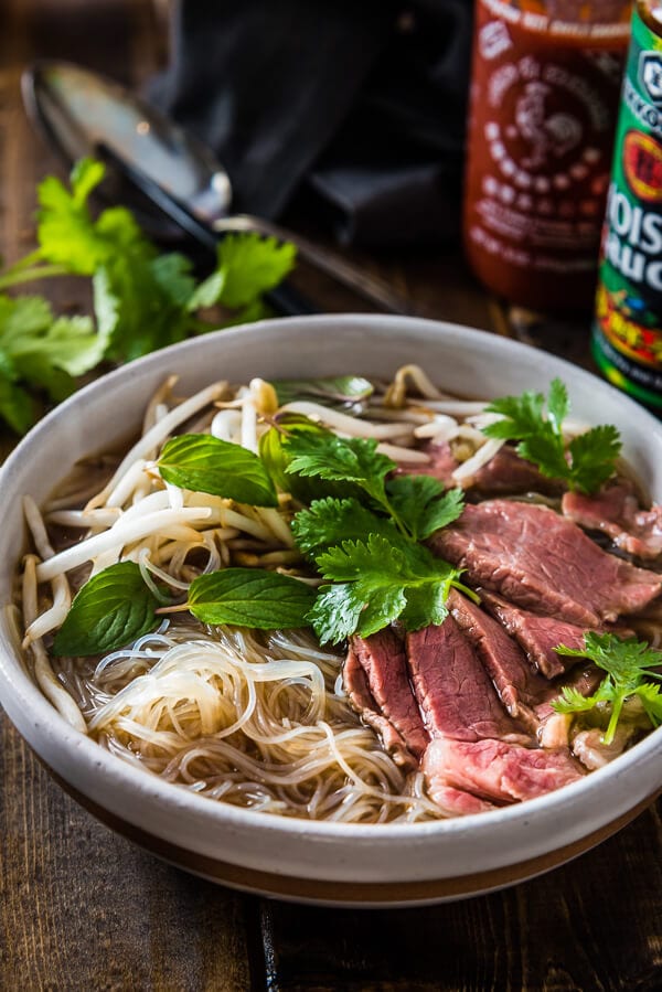 Vietnamese Food Guide: 10 Must-Try Dishes in Vietnam